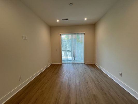 Custer Ave Se listing photo