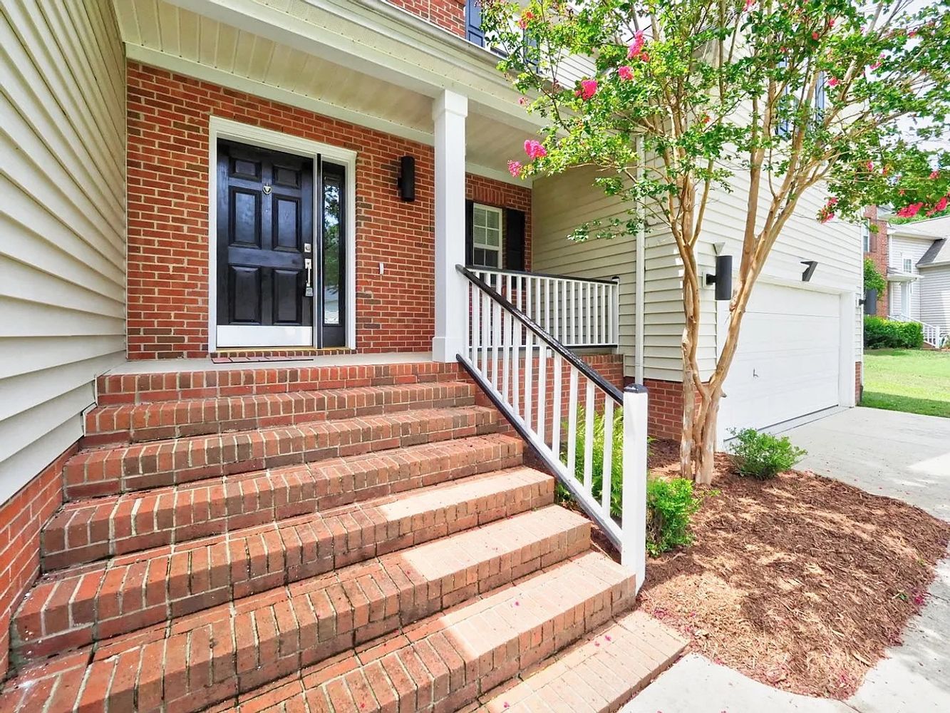 New Parkside Dr, Chapel Hill NC 27516 on Alcove