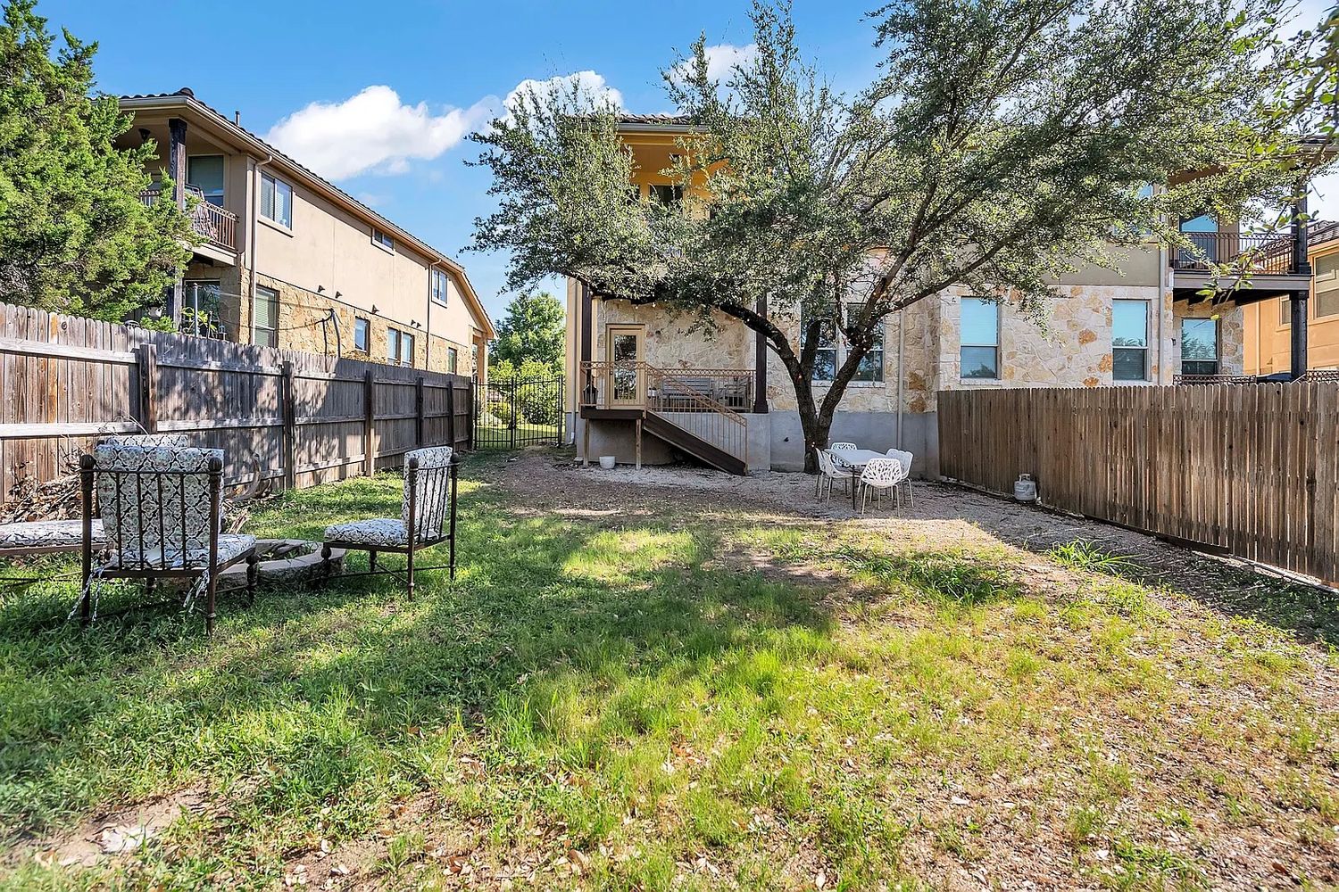 S Meadowlark St, Lakeway TX 78734 on Alcove