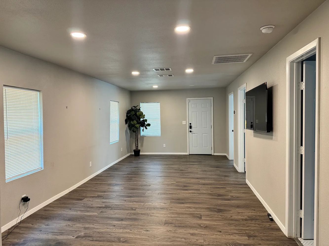 Cross St, Dallas TX 75210 on Alcove