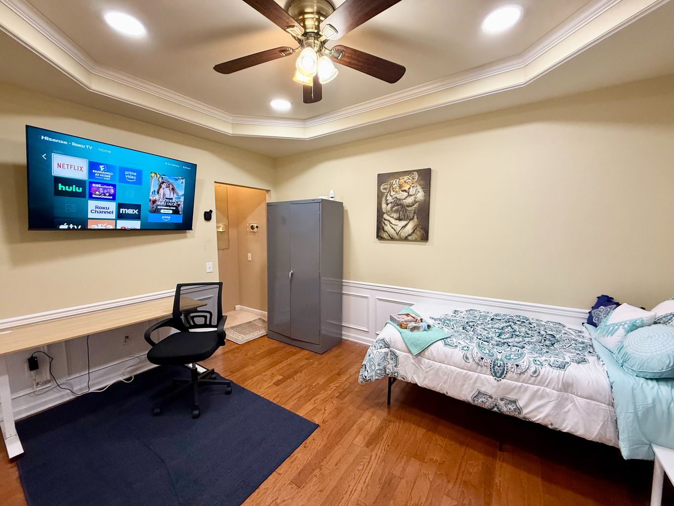 Co-living rooms at Arbor Vista Dr, Charlotte NC 28262 on Alcove