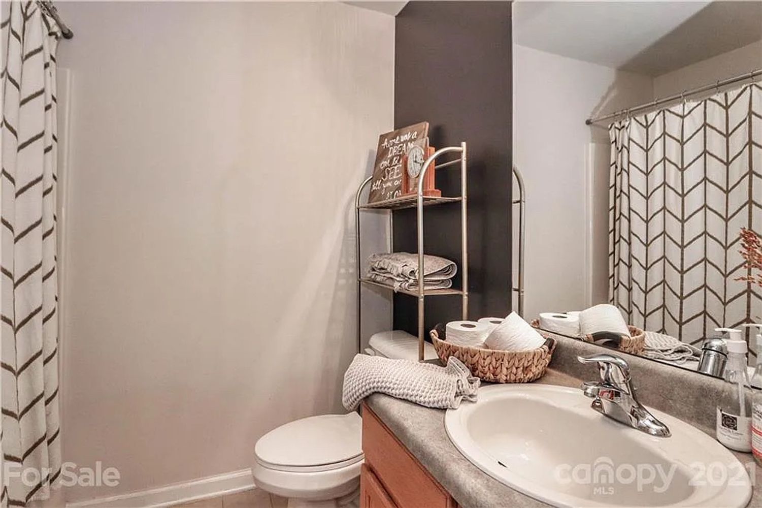 Donatello Avenue, Charlotte NC 28205 on Alcove