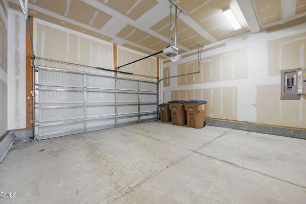 Plott Hound Ln listing photo
