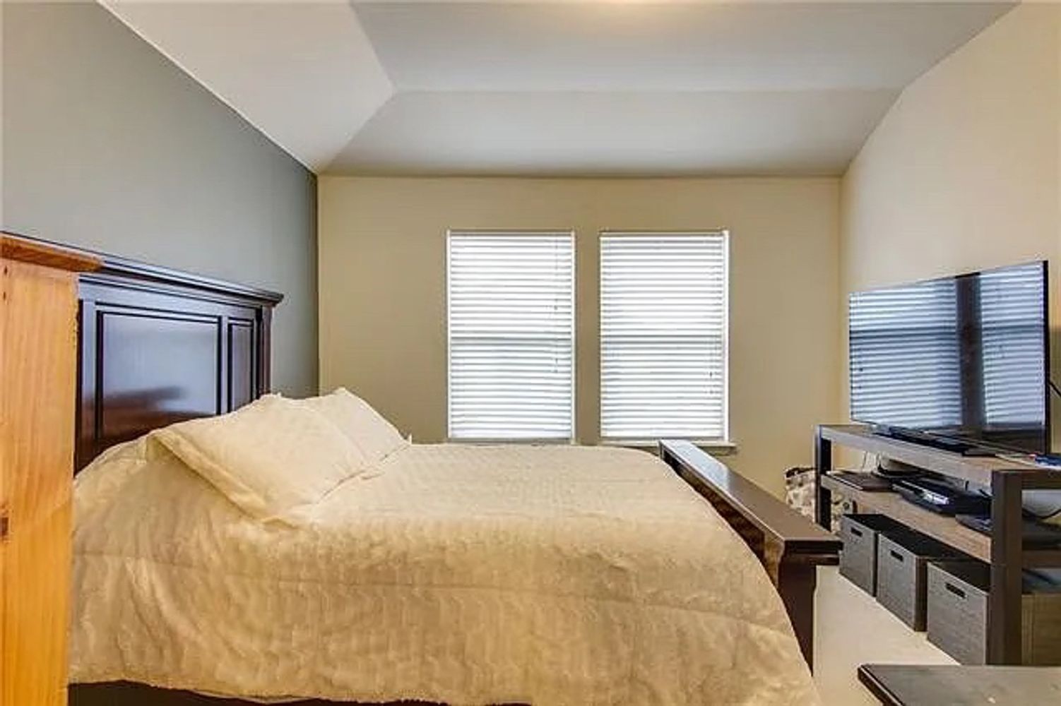 Red Bud Ridge Ln, Austin TX 78744 on Alcove