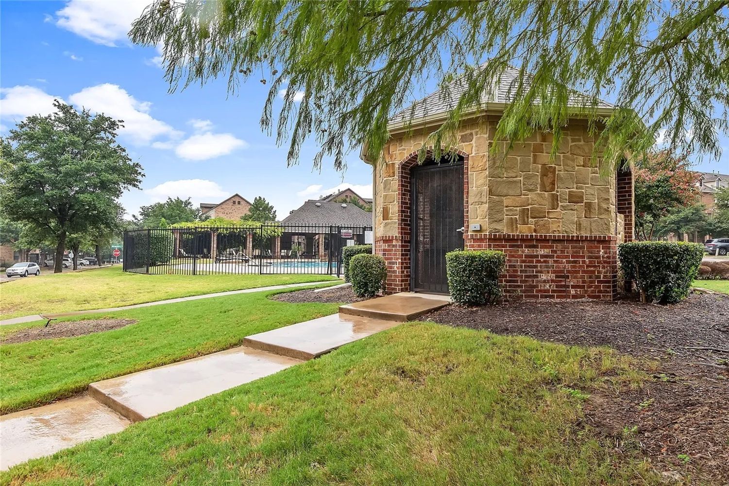 Chase Ln, Irving TX 75063 on Alcove