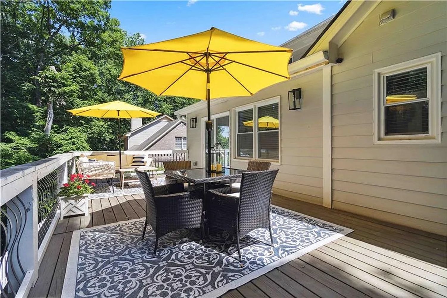 Glenwhite Dr, Duluth GA 30096 on Alcove