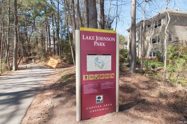 University Ct, Raleigh, NC listing photo