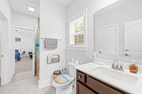 Grace Ln listing photo