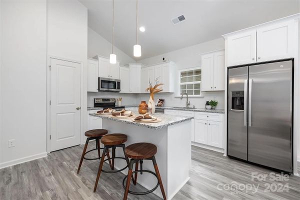 Oakwood Rd, Charlotte, NC listing photo