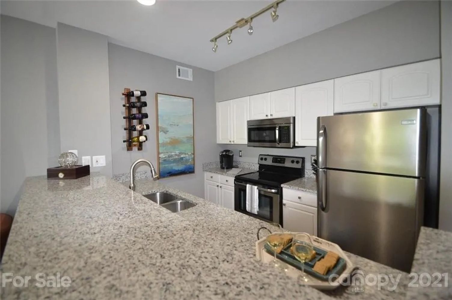 N Poplar St, Charlotte NC 28202 on Alcove