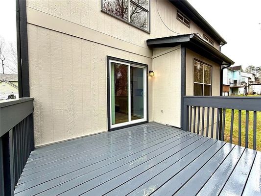 Windsor Downs Ln listing photo