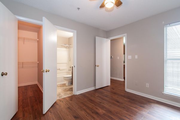 University Ct, Raleigh, NC listing photo