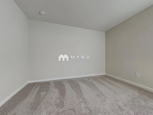 Moulin Ct Dr, Charlotte, NC listing photo
