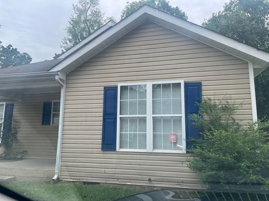 Beck St listing photo