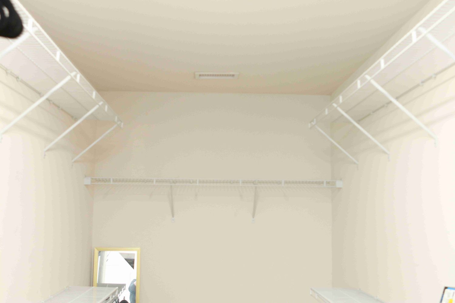 Co-living rooms at Red Birch Dr, Charlotte NC 28262 on Alcove