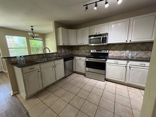 Oceanside Dr listing photo