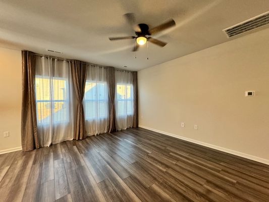 Bedrock Rd listing photo