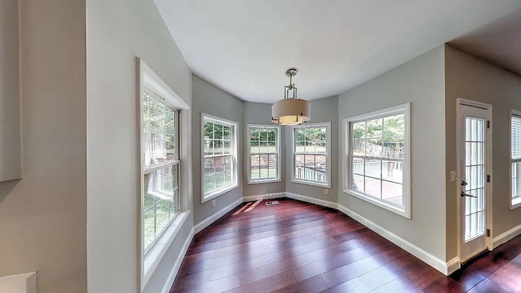 New Parkside Dr, Chapel Hill NC 27516 on Alcove