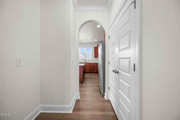 Plott Hound Ln listing photo