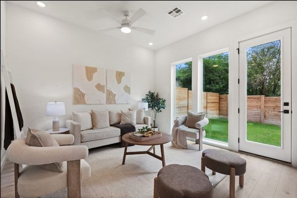 N Bluff Dr, Austin, TX listing photo