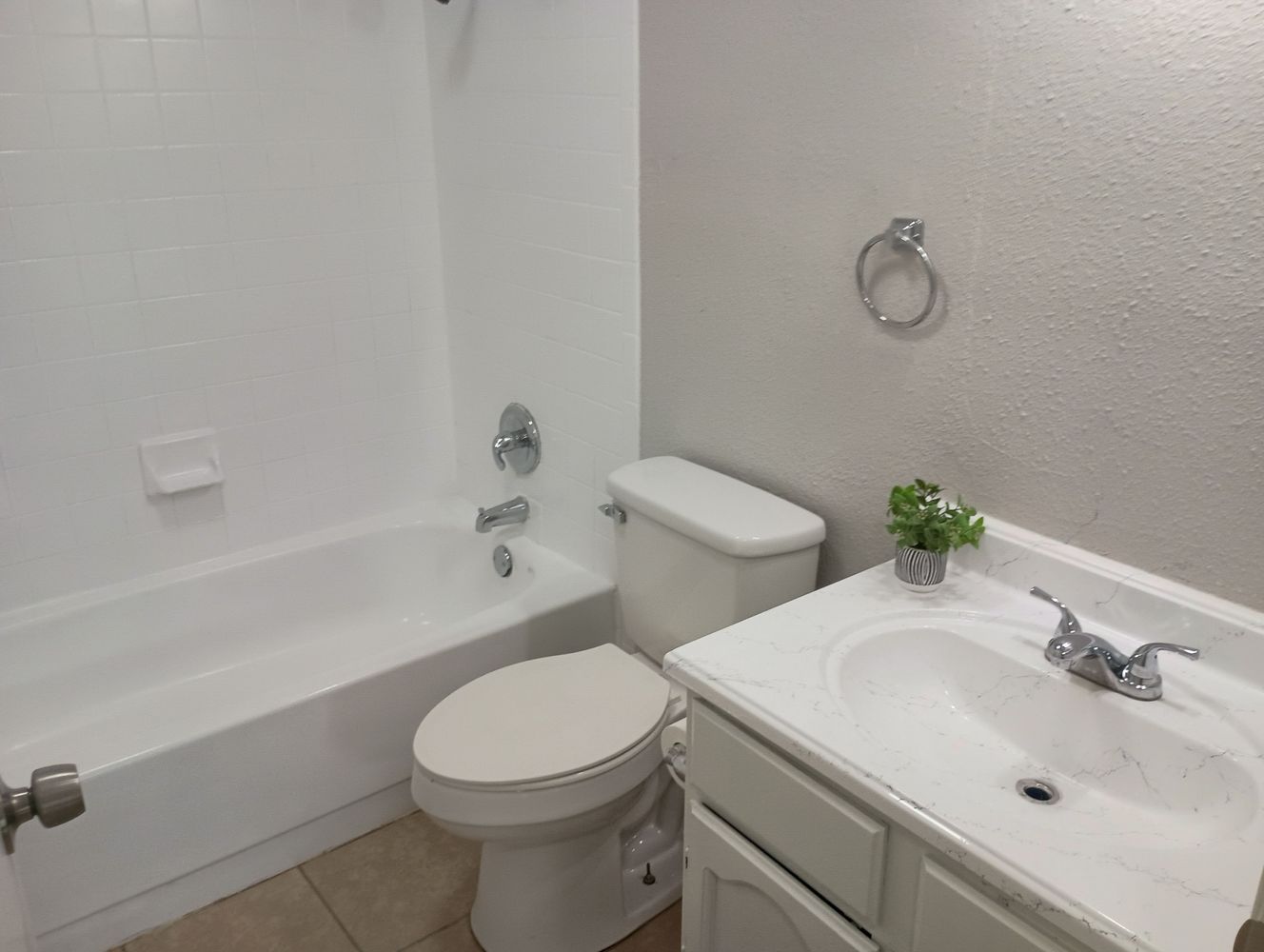 Co-living rooms at Bounty Dr, San Antonio TX 78245 on Alcove