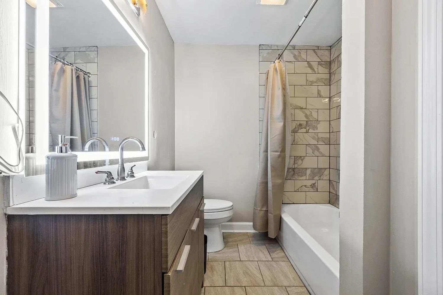 Ayrshire Cir NW, Atlanta GA 30318 on Alcove