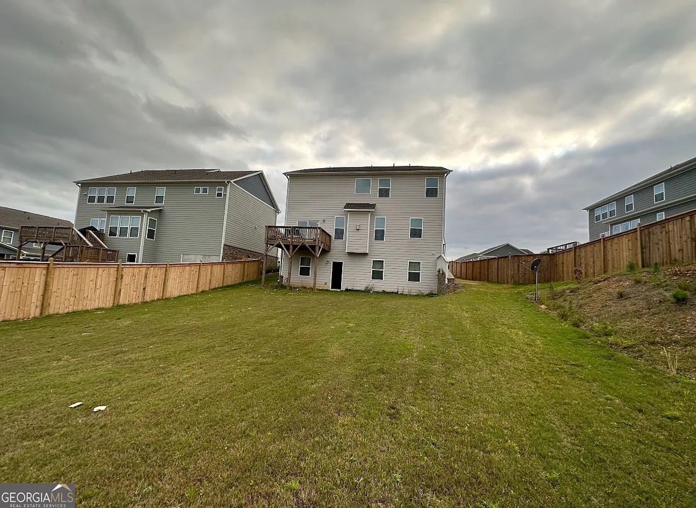 Benjamin Dr, Flowery Branch GA 30542 on Alcove