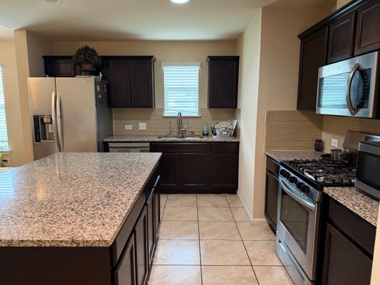 Bettylou Ln listing photo