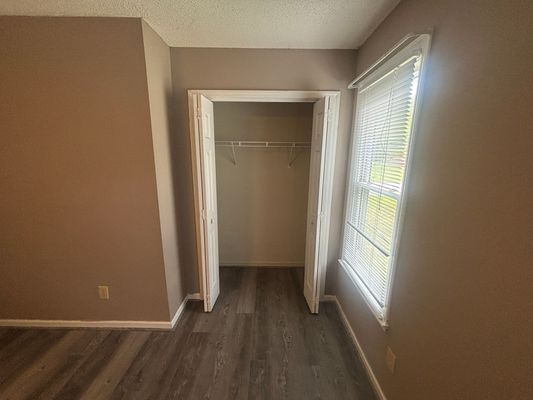 Daingerfield Dr listing photo