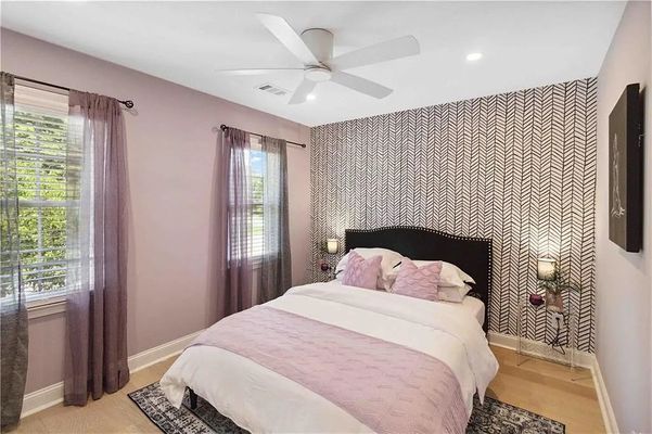 Glenwhite Dr listing photo