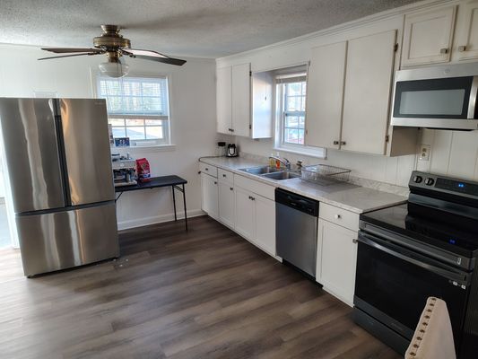 Austin Dr, Charlotte, NC listing photo