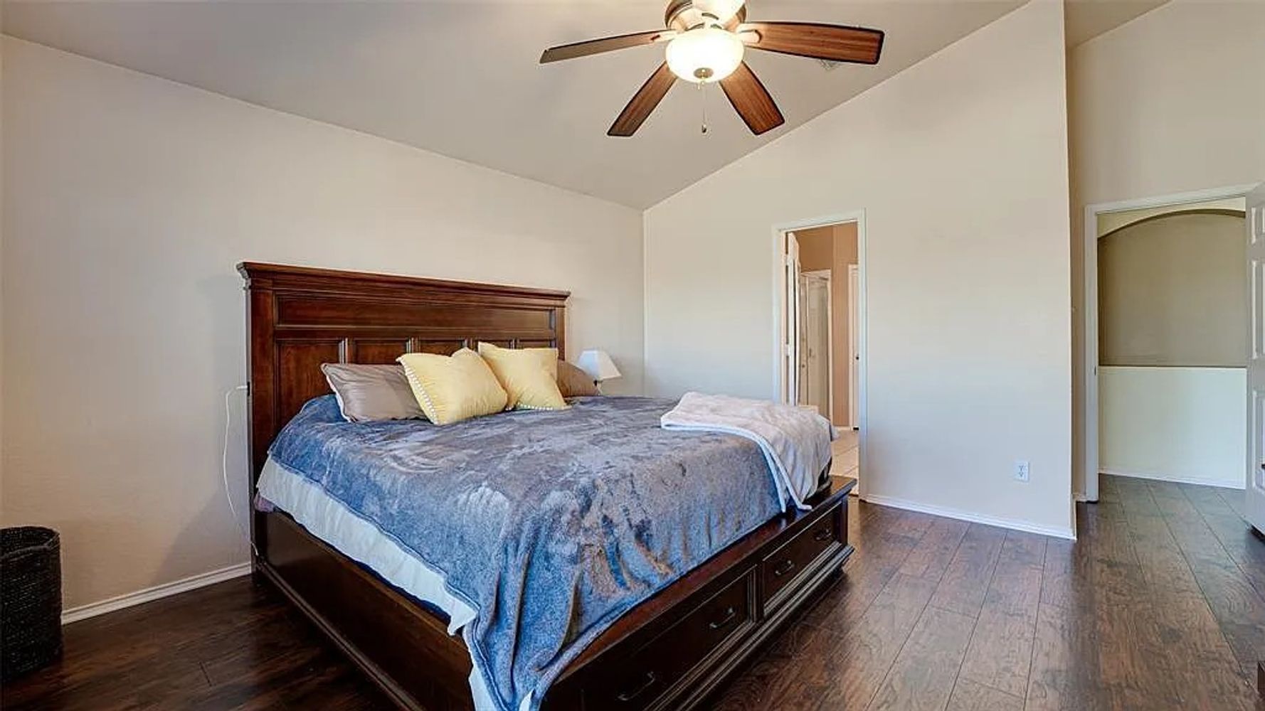 Co-living rooms at Winterberry Ln, Little Elm TX 75068 on Alcove