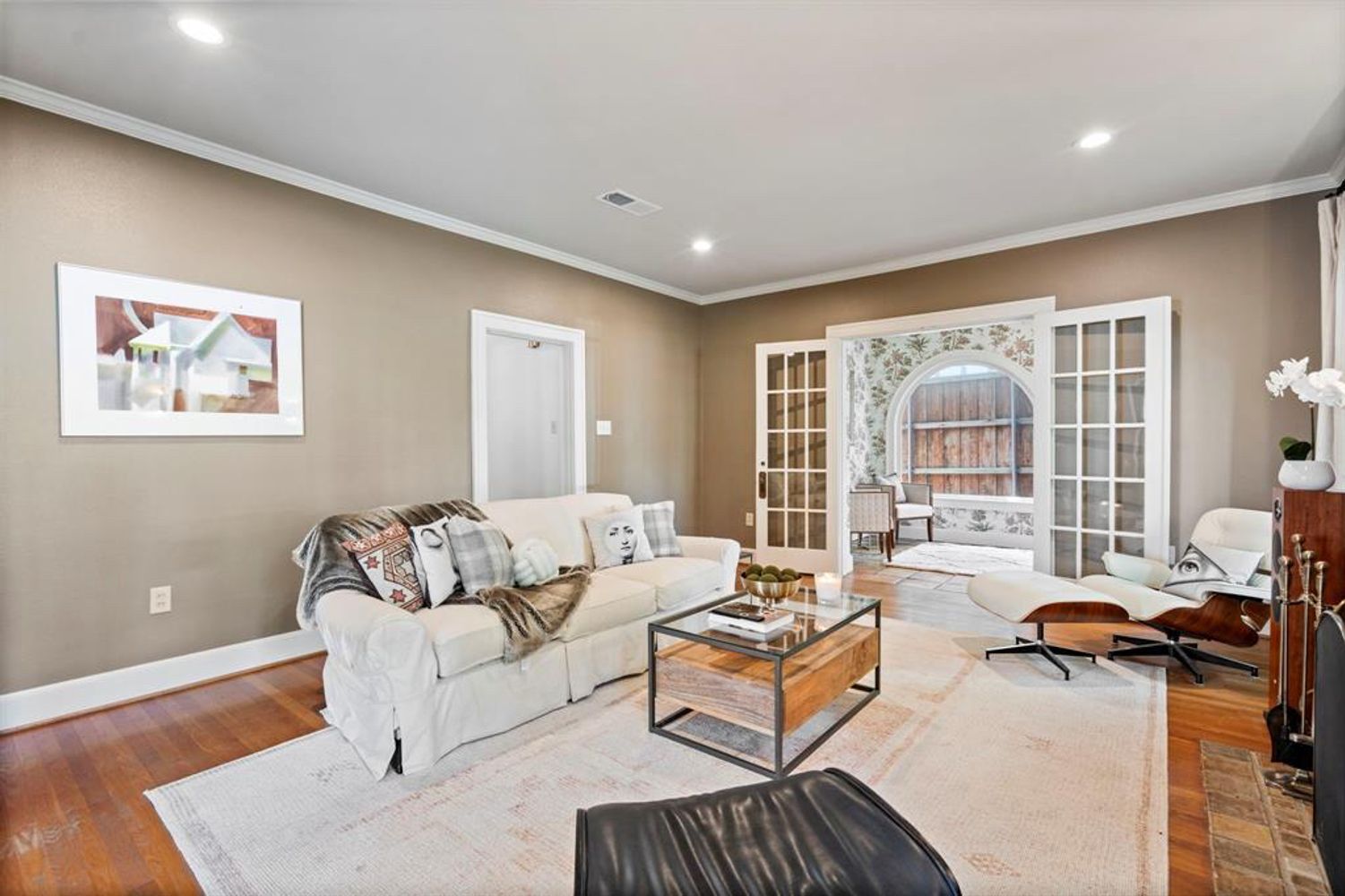 Lakeshore Dr, Dallas TX 75214 on Alcove