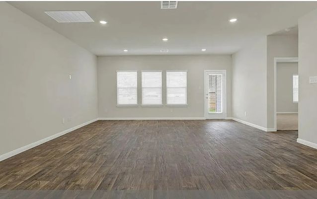 Bethpage Dr listing photo