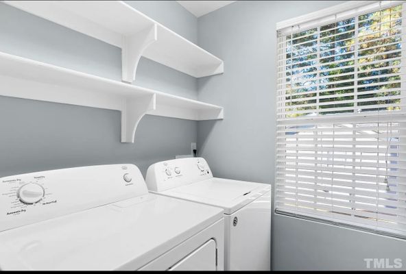 Pineland Cir, Raleigh, NC listing photo