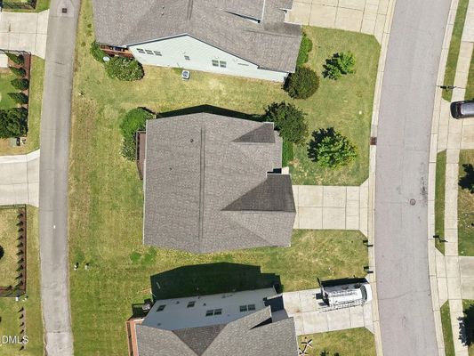 Plott Hound Ln listing photo