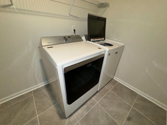 Bedrock Rd listing photo