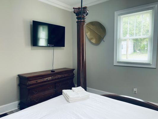 W 3rd Ave listing photo