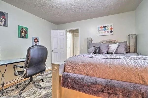 Oak Dr listing photo