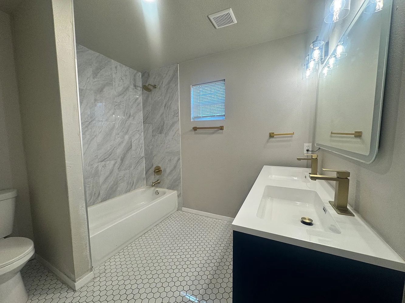 Cross St, Dallas TX 75210 on Alcove