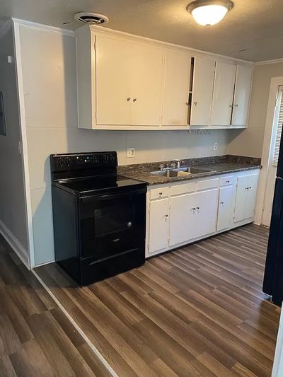 W Monroe St listing photo