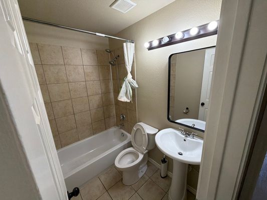 Oceanside Dr listing photo