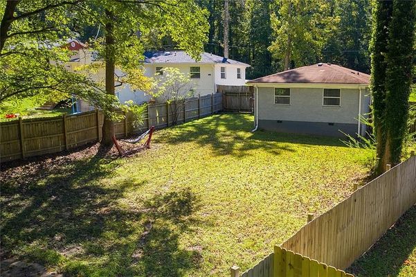 Browns Mill Rd Se listing photo
