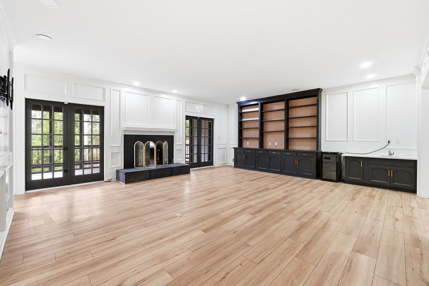 River Park Dr, Atlanta 30328 on Alcove