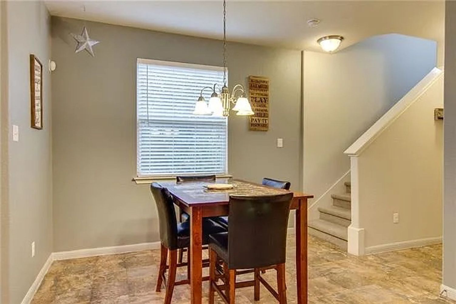 Red Bud Ridge Ln, Austin TX 78744 on Alcove