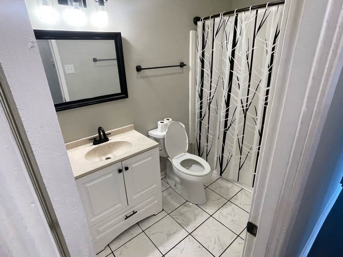 Co-living rooms at Cricketeer Dr, Charlotte NC 28216 on Alcove
