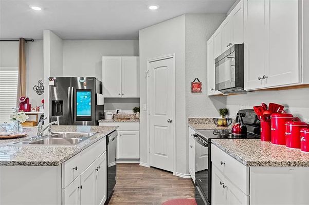 Montrelia Dr, Austin, TX listing photo