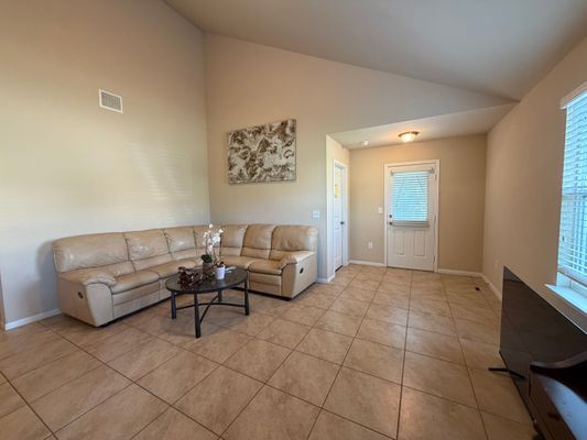 Bettylou Ln listing photo