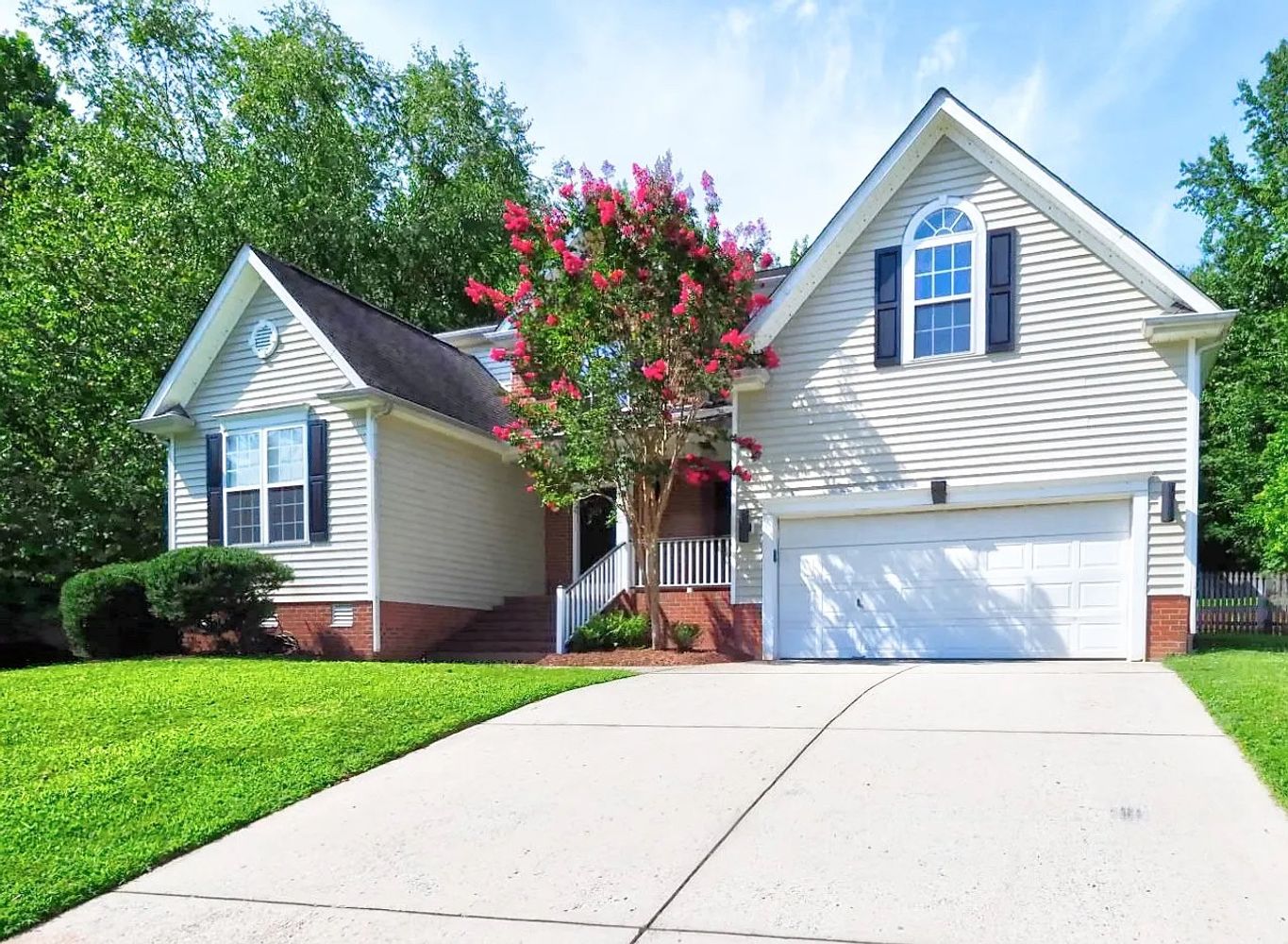 New Parkside Dr, Chapel Hill NC 27516 on Alcove