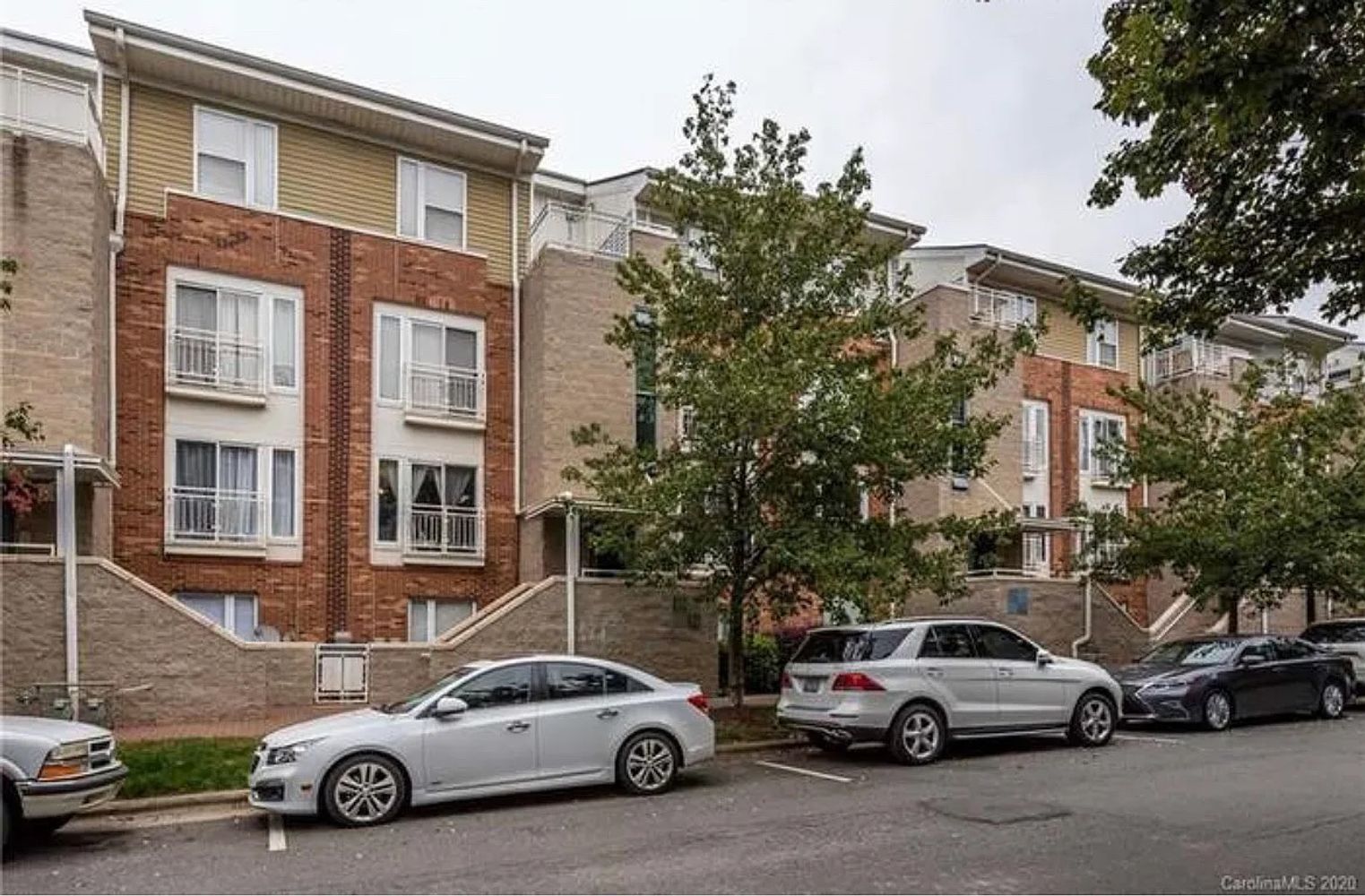 Donatello Avenue, Charlotte 28205 on Alcove